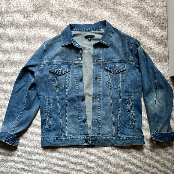 Uniqlo Men’s Jean Jacket - Picture 7 of 13